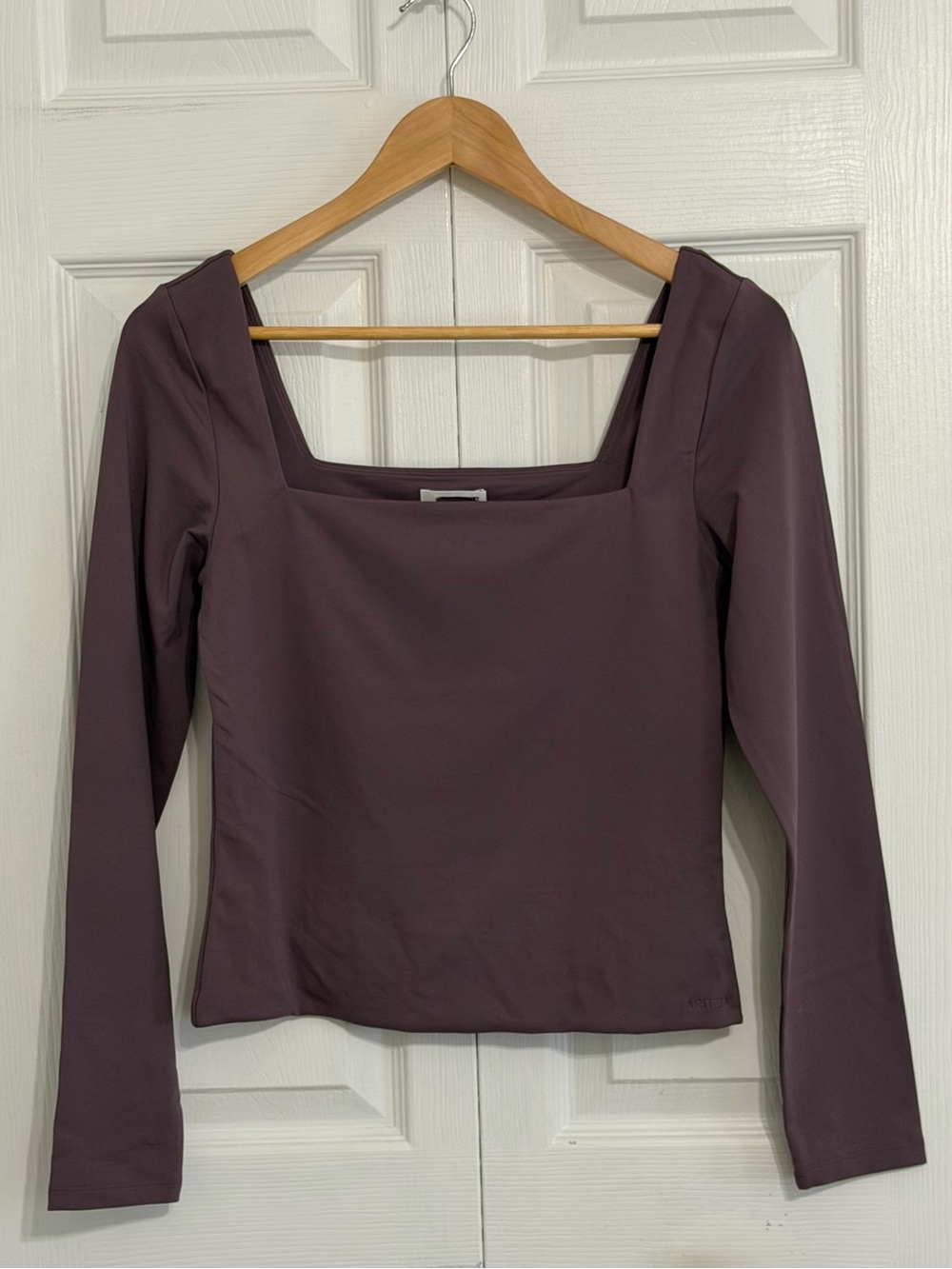 Aritzia Original Contour Squareneck Longsleeve, Smoked Eggplant, Size Large